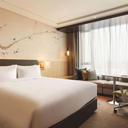 Hilton Garden Inn Dandong Eksteriør billede