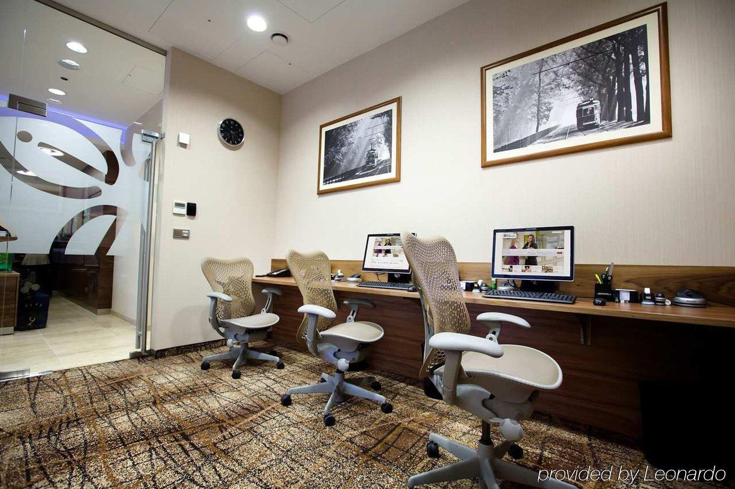Hilton Garden Inn Dandong Eksteriør billede